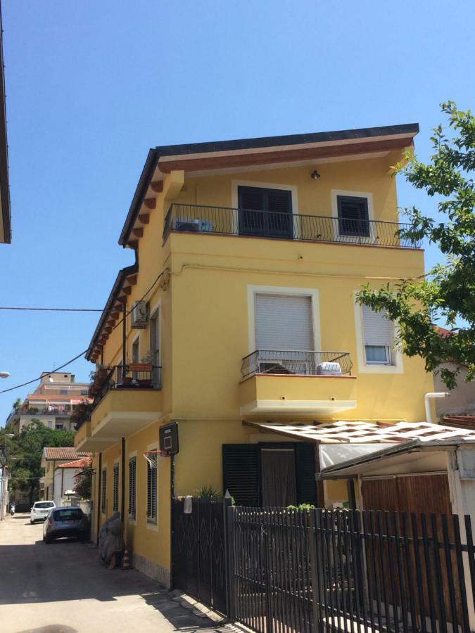 Casa Vacanze “Sale Di Mare” Pescara Exterior foto